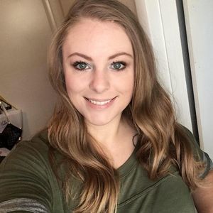 Meet your Posher, Kelley